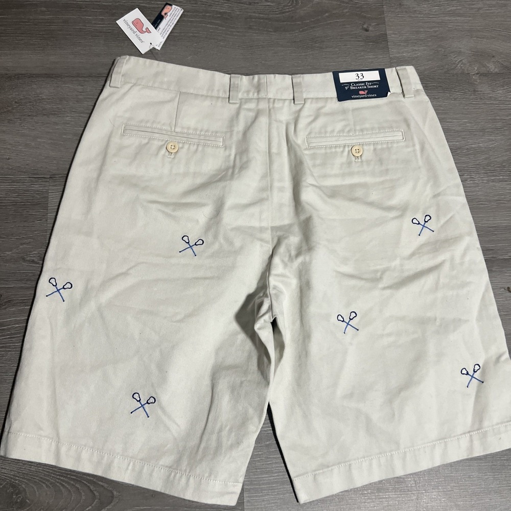 Vineyard Vines Mens Chino 9" Shorts Beige Lacrosse Embroidered Preppy Size 33 - Picture 3 of 5